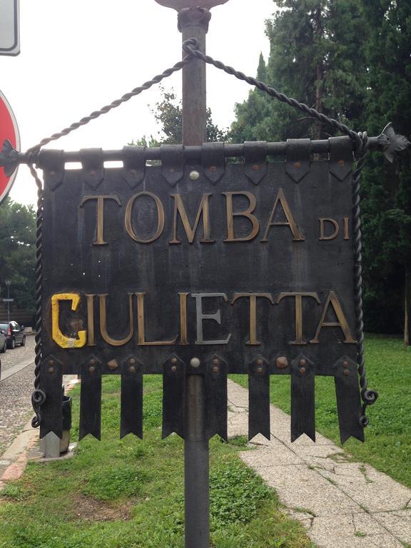 Alla Tomba Di Giulietta Verona Exteriér fotografie